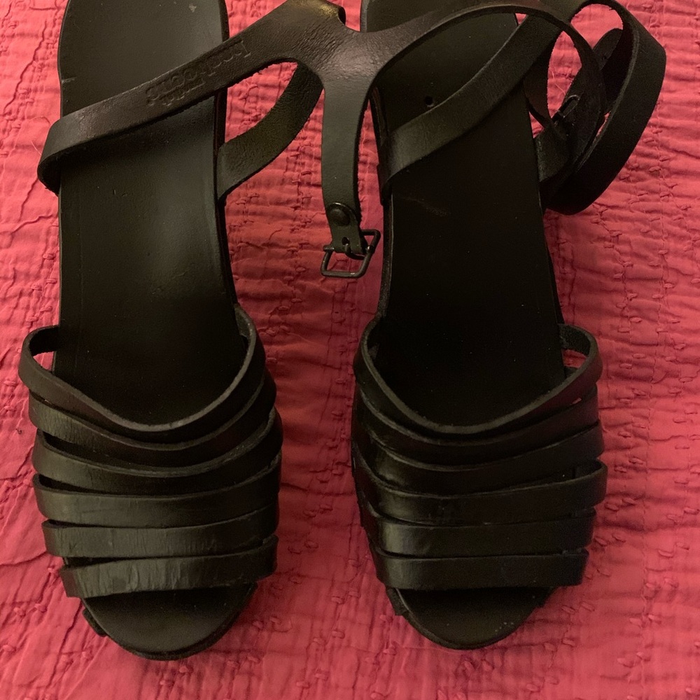 Unique Swedish hasbeens sandals